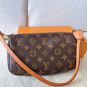 Louis Vuitton pochette NM monogram canvas shoulder bag